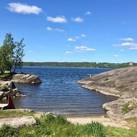Apartmán Hybel I Underetasje 700m Fra