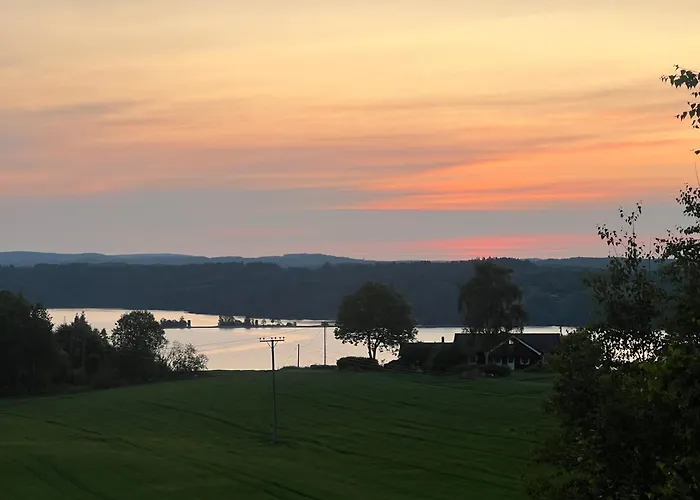 Apartamento Hybel I Underetasje 700m Fra